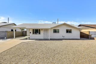 Family Home with Patio and Yard in Phoenix! - Phoenix - 8