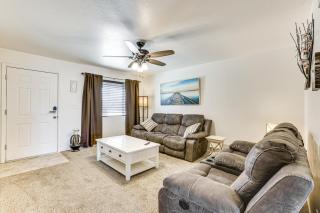 Family Home with Patio and Yard in Phoenix! - Phoenix - 6