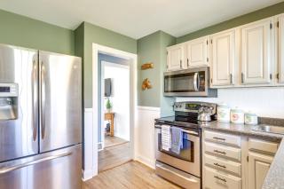 Walk to Private Beach and Boat Launch Mayfield Home - Broadalbin - 8