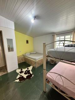 Kitnet Aconchegante Simples e Bem Localizada - Serra Negra - 8