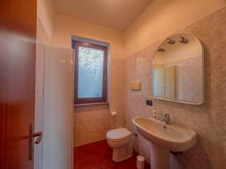 Appartamento a due passi dal lago con box - Dorio - 2