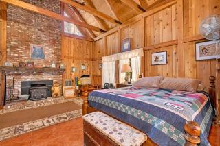 Rustic Knotty Pine - Old Cabin Vibes - Shaver Lake - 2