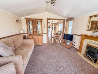 6 Berth Caravan For Hire At California Cliffs In Scratby By The Beach Ref 50050L - Great Yarmouth - 1