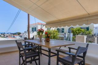 Flash House Memories - Spetses - 1