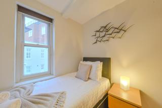 Central Two Bedroom Apartments St Albans By Central Stays Short Lets & Serviced Accommodation With Free Parking - 3