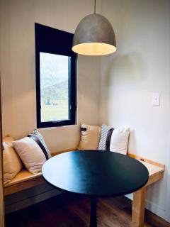 NEW! Hiker's Haven | Hot Tub | Private River | Lux - Stanton - 9