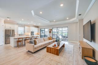 Golf, Swim, Shop and More Luxury Retreat in Naples! - Naples - 8
