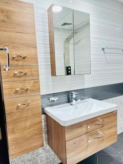 Starz Tower Cozy Apartment in Dubai - Dubai - 8