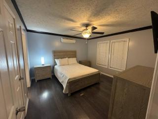 Home on the water. 4 beds - Springfield - 4