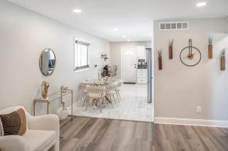 Elegant Home Mins from DTW - Dearborn Heights - 1