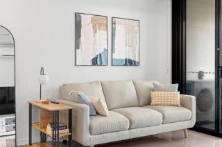 Stylish West End Stay with Rooftop Pool & BBQ - Brisbane - 3