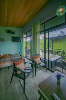 Paraiso Lima -King bed and balcony with jacuzzi, fast Wifi, EV powering included! Only 5 minutes to La Fortuna - Fortuna - 4