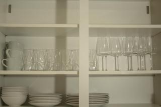 Spacious 2BR Duplex Apartment with FREE PARKING, NETFLIX & PS5 - 3