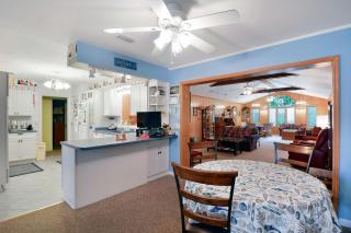 Ginger's Guesthouse - 4