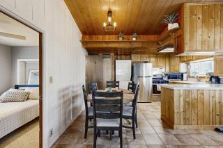Brown Tin Roof - Indian River - 1