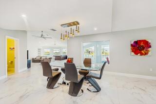 The Smiling Dolphin - Punta Gorda - 7