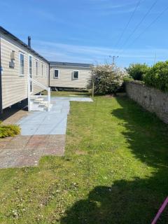 3 bedroomed CH Caravan on Presthaven Beach Resort - Talacre - 2