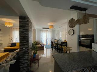 3 Bedrooms townhouse in Mountain View Ras Elhekma - 8
