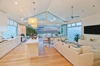 Beachfront Bliss - Gold Coast - 0