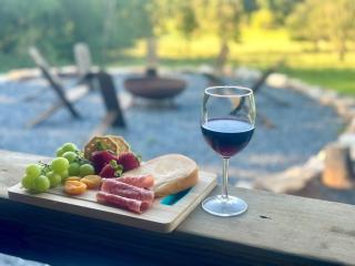 Yonah View King Beds - Wine Country Bliss - Cleveland - 9