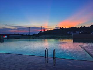 LV10 Hidden Nook Kuantan 4 pax - 2