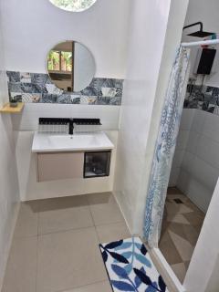 Amazing Ocean View Treehouse & Pool - 1