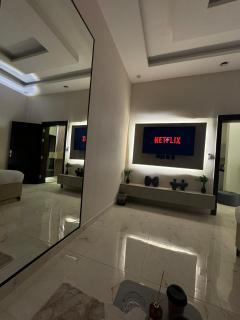 Studio 1 king bed ,hotel design near Boulevard - Riyad - 9