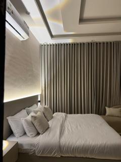 Studio 1 king bed ,hotel design near Boulevard - Riyad - 0