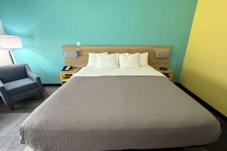 Days Inn by Wyndham Eglin AFB - Niceville - 1