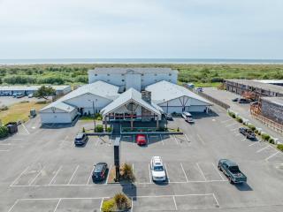 Coratel Inn and Suites By Jasper Ocean Shores - Ocean Shores - 0
