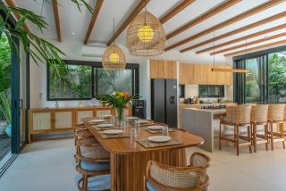 Casa Kameelya - Modern Tropical 4BR Villa in Central Canggu - 7