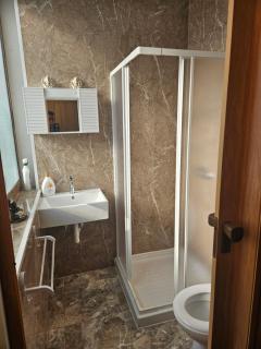 Lotus Guest House Malta - Il-Gżira - 8