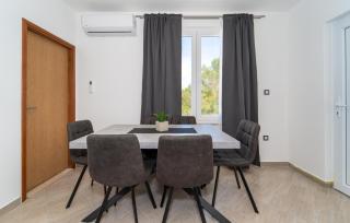 Awesome Apartment In Pridraga With Wifi - Pridraga - 2