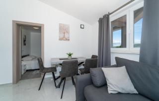 1 Bedroom Amazing Apartment In Pridraga - 1