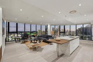 Fortitude Valley 3-Bed, Top Floor and Bridge View - Brisbane - 4