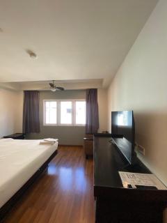 Saladee Gallery Residence - 4