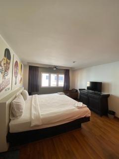 Saladee Gallery Residence - 1