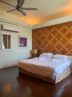 Sunset By The Sea Private Stay - Chill by Bill - Kampung Padang Masirat - 5