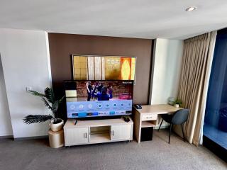 Amazing views of North Terrace - Adelaide - 1