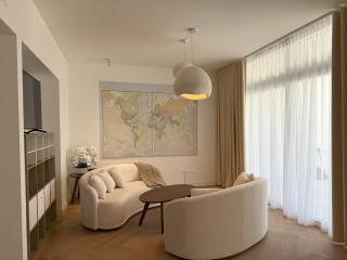 DIOM Luxe Hostel - Next to AUH & Yas Island - Abu Dhabi - 5