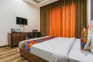 FabHotel Skylight Inn Near Medanta Hospital - Gurgaon - 6