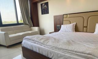 Hotel O Shubh Sankalp - Ahmedabad - 0