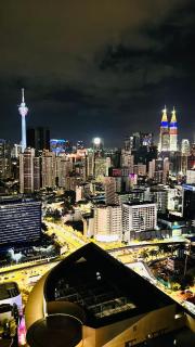 BBCC APARTMENT AT LUCENTIA 2 - 6