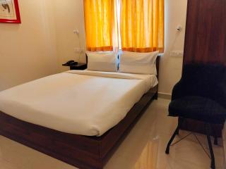 Townhouse De Alphabet Hotel - Gandimaissamma - Haiderabad - 0