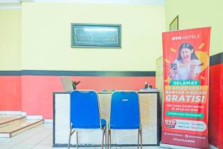 Hotel O Bandar Lampung Near Teropong Kota Bukit Cindy Formerly Divka Residence - Tanjungkarang - 7