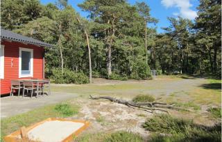 3 Bedroom Beautiful Home In Aakirkeby - 8