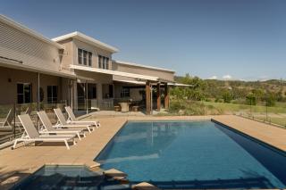 Skyline Farm - - 4