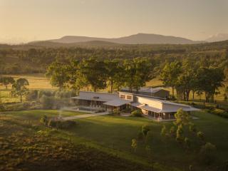 Skyline Farm - - 0