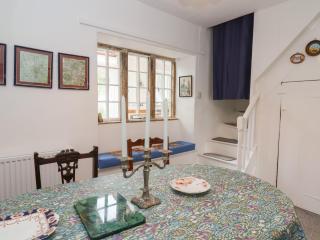 Two Towers Cottage - 1