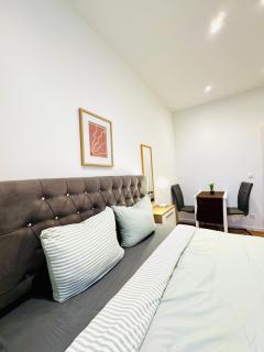 Lovely 4BR Apt Near Kaufpark Alterlaa - Vienne - 9